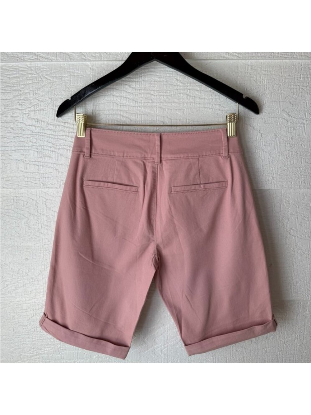Pink Bermuda Shorts Size 2 10” Inseam Cuffed - Picture 4 of 9